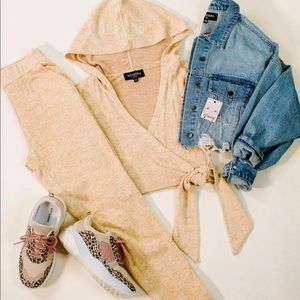 Kittenish Sunny Jogger Set